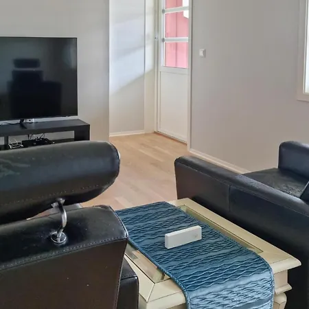 5 Bedroom Amazing In * Spangereid