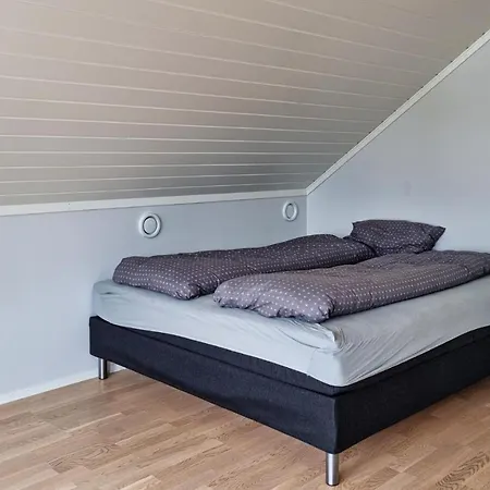 Holiday home 5 Bedroom Amazing In Spangereid