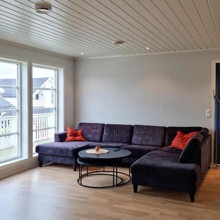 Holiday home 5 Bedroom Amazing In *
