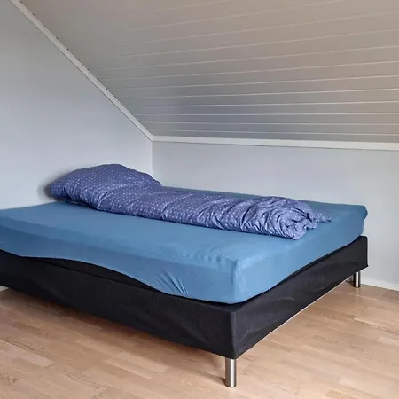 5 Bedroom Amazing In * Spangereid