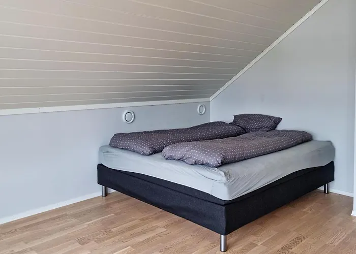 Prázdninový dům 5 Bedroom Amazing In Spangereid